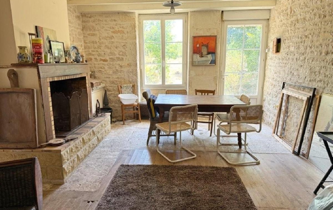 AGENCE TIC RUFFEC : Maison / Villa | VERTEUIL-SUR-CHARENTE (16510) | 121 m2 | 99 950 &euro; 
