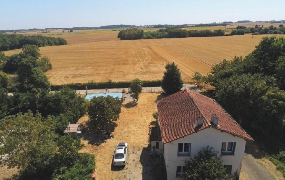 AGENCE TIC RUFFEC : Maison / Villa | VILLEFAGNAN (16240) | 121 m2 | 134 400 &euro; 