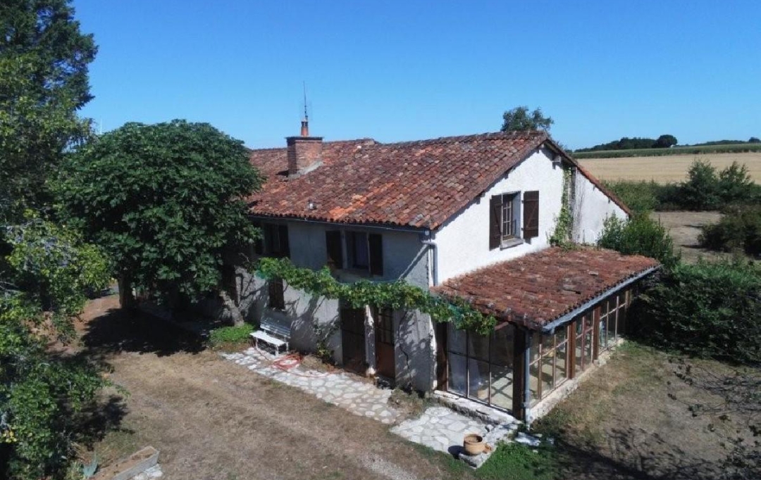 AGENCE TIC RUFFEC : Maison / Villa | CHAMPAGNE-MOUTON (16350) | 136 m2 | 112 900 &euro; 
