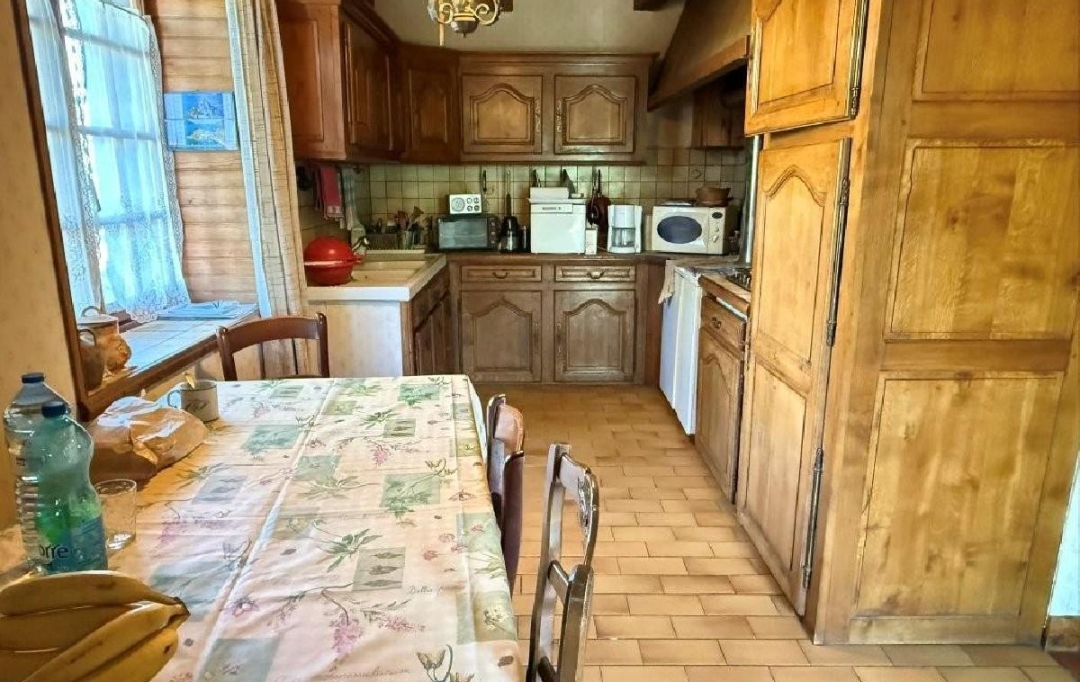 AGENCE TIC RUFFEC : Maison / Villa | CHAMPAGNE-MOUTON (16350) | 136 m2 | 112 900 &euro; 