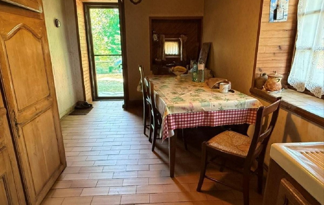 AGENCE TIC RUFFEC : Maison / Villa | CHAMPAGNE-MOUTON (16350) | 136 m2 | 112 900 &euro; 