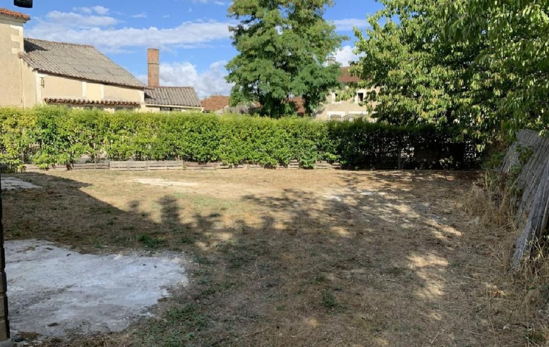 AGENCE TIC RUFFEC : Maison / Villa | RUFFEC (16700) | 114 m2 | 123 650 &euro; 