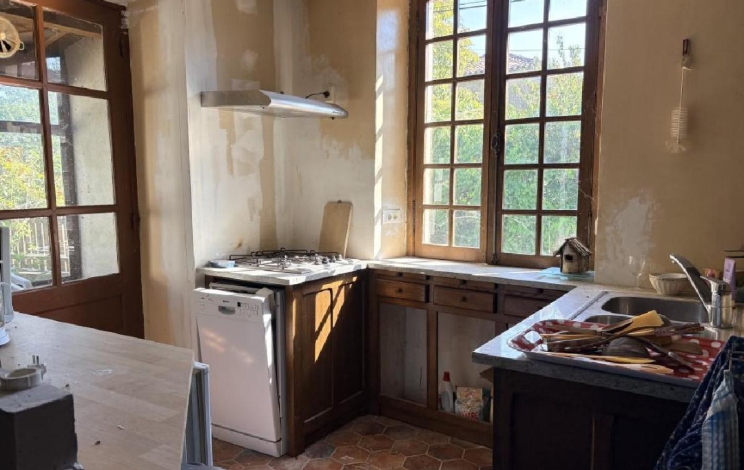 AGENCE TIC RUFFEC : Maison / Villa | NANTEUIL-EN-VALLEE (16700) | 85 m2 | 65 000 &euro; 
