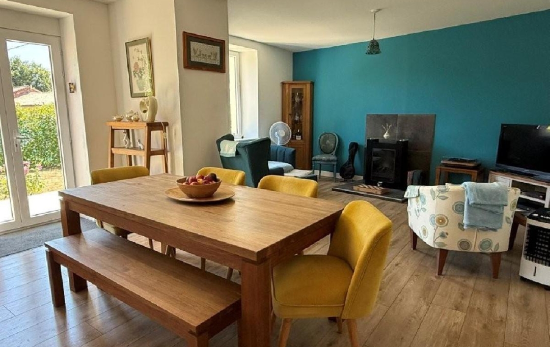 AGENCE TIC RUFFEC : Maison / Villa | CHAMPAGNE-MOUTON (16350) | 64 m2 | 80 645 &euro; 