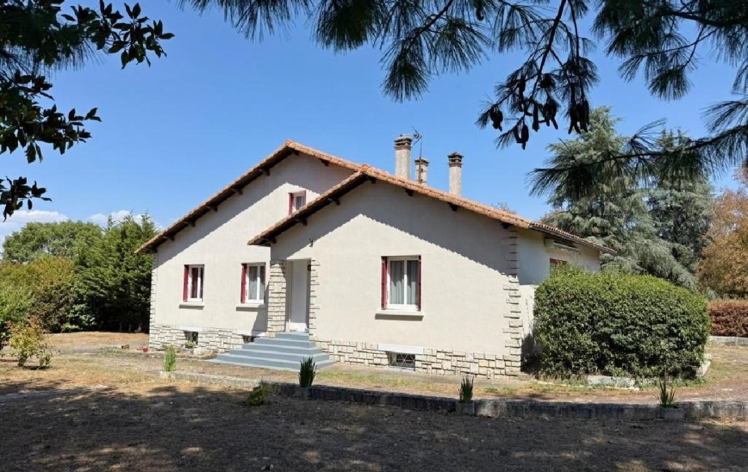 AGENCE TIC RUFFEC : Maison / Villa | VERTEUIL-SUR-CHARENTE (16510) | 170 m2 | 210 000 &euro; 