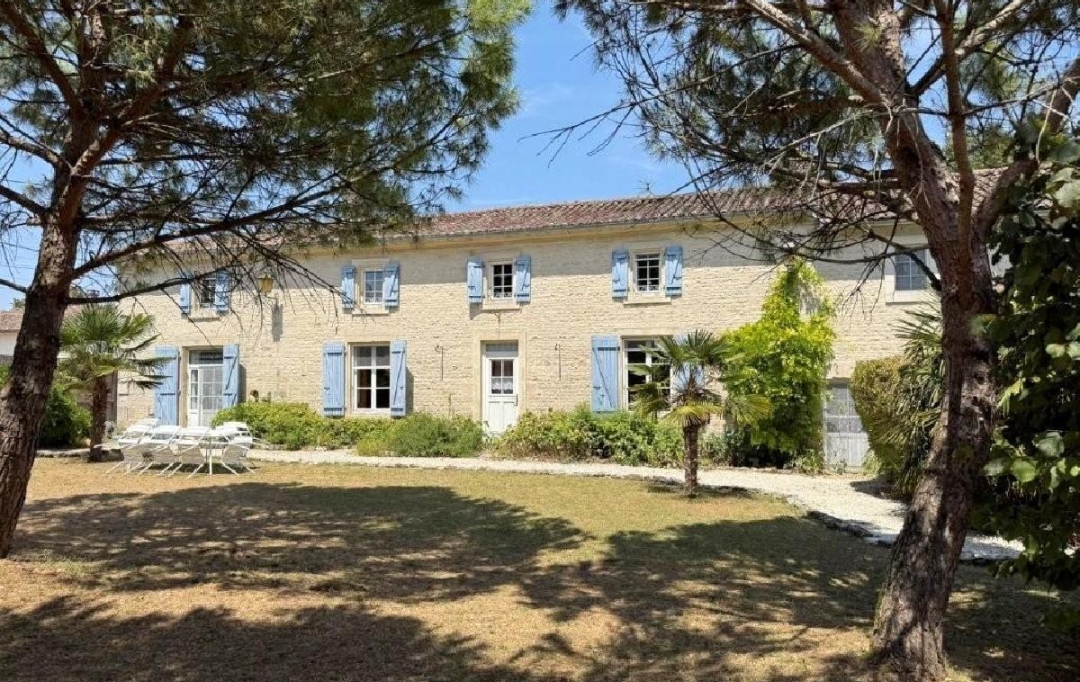 AGENCE TIC RUFFEC : Maison / Villa | VILLEFAGNAN (16240) | 213 m2 | 326 315 &euro; 