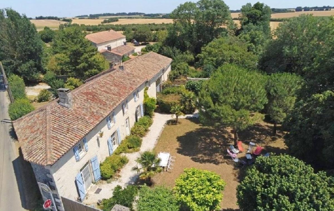 AGENCE TIC RUFFEC : Maison / Villa | VILLEFAGNAN (16240) | 213 m2 | 326 315 &euro; 