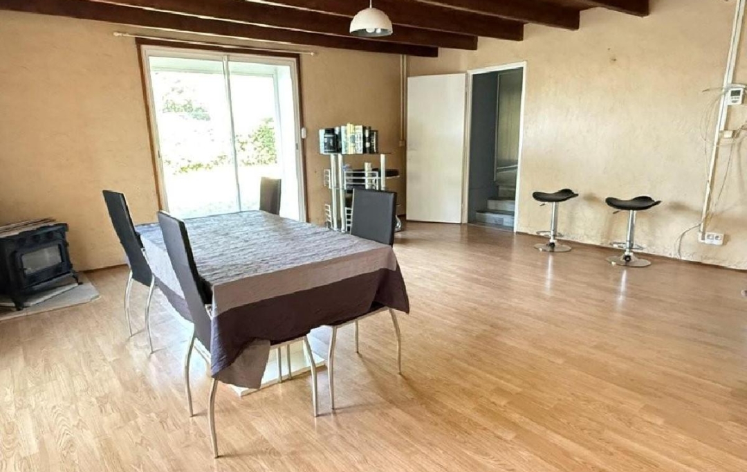 AGENCE TIC RUFFEC : Maison / Villa | RUFFEC (16700) | 81 m2 | 112 900 &euro; 