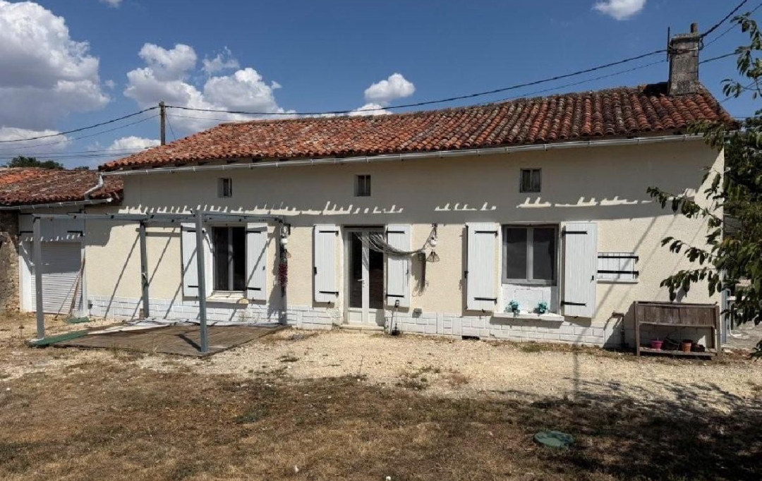 AGENCE TIC RUFFEC : Maison / Villa | RUFFEC (16700) | 66 m2 | 80 645 &euro; 