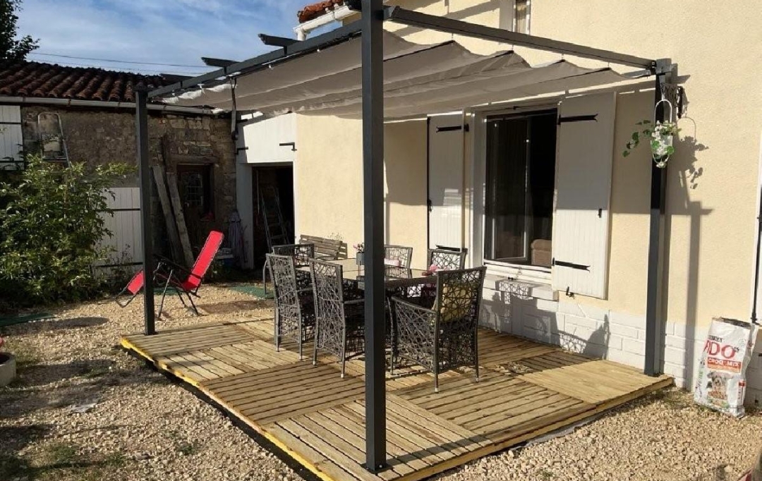 AGENCE TIC RUFFEC : Maison / Villa | RUFFEC (16700) | 66 m2 | 80 645 &euro; 
