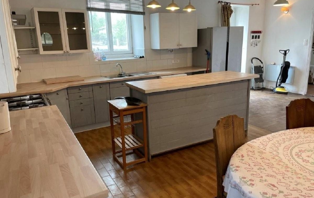 AGENCE TIC RUFFEC : Maison / Villa | RUFFEC (16700) | 66 m2 | 80 645 &euro; 