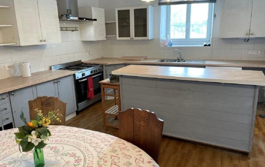 AGENCE TIC RUFFEC : Maison / Villa | RUFFEC (16700) | 66 m2 | 80 645 &euro; 