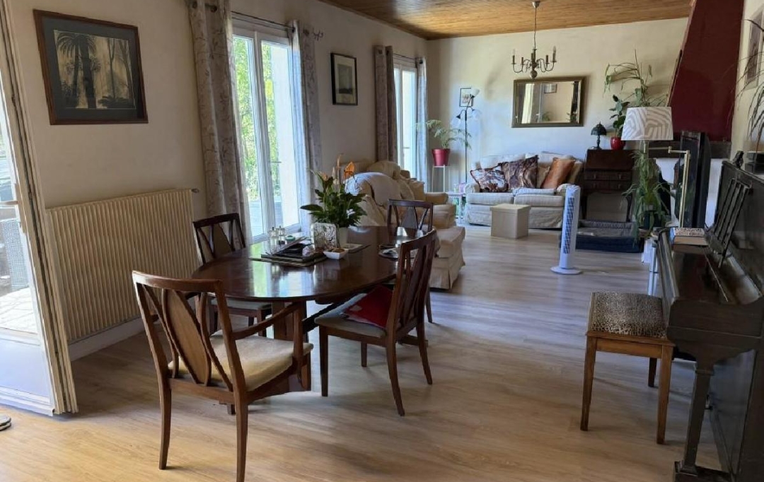 AGENCE TIC RUFFEC : Maison / Villa | RUFFEC (16700) | 152 m2 | 149 950 &euro; 