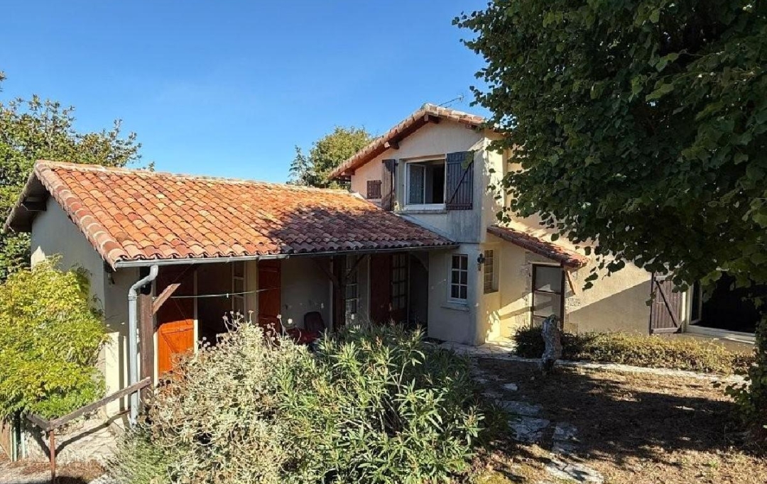 AGENCE TIC RUFFEC : Maison / Villa | RUFFEC (16700) | 172 m2 | 149 950 &euro; 
