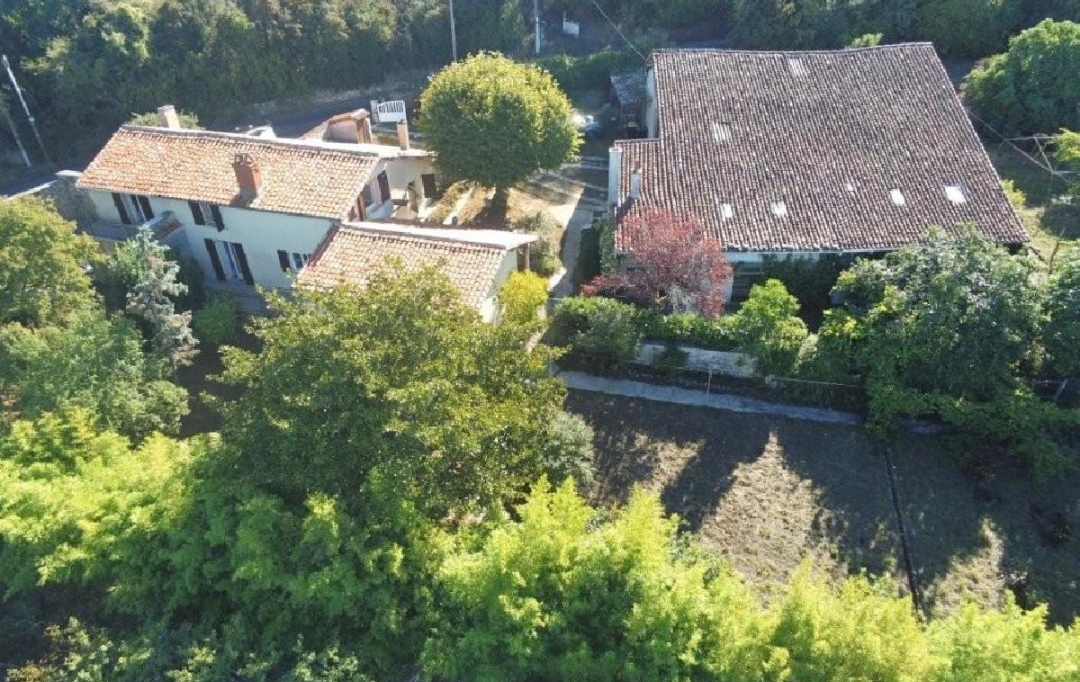 AGENCE TIC RUFFEC : Maison / Villa | RUFFEC (16700) | 172 m2 | 149 950 &euro; 