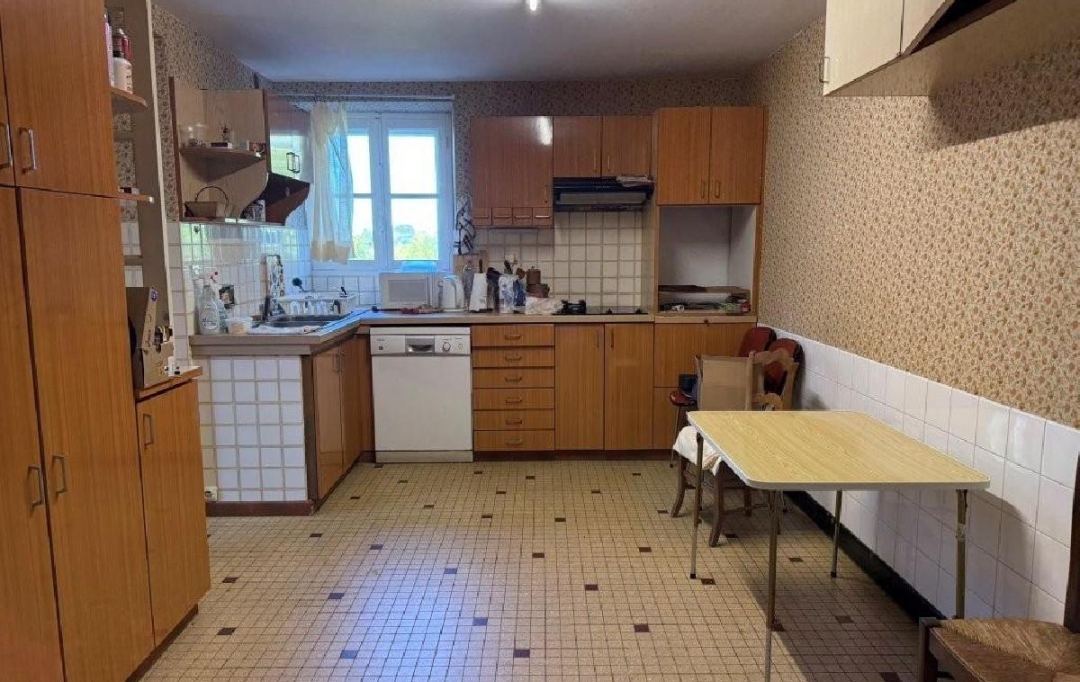 AGENCE TIC RUFFEC : Maison / Villa | RUFFEC (16700) | 172 m2 | 149 950 &euro; 