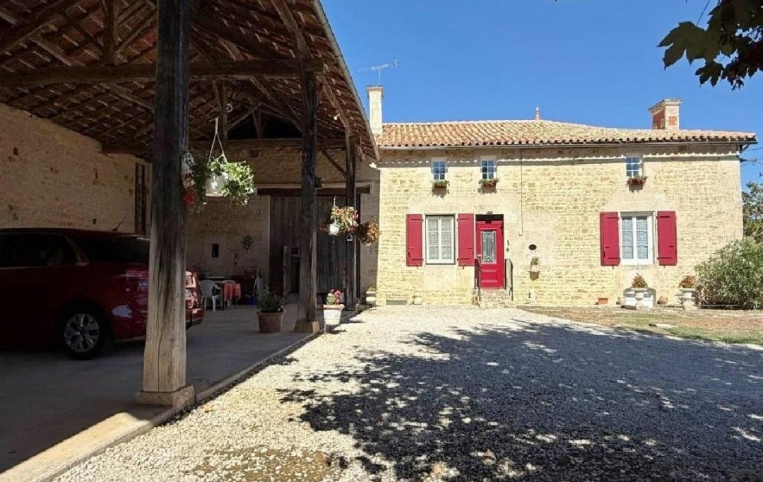 AGENCE TIC RUFFEC : Maison / Villa | VILLEFAGNAN (16240) | 179 m2 | 186 000 &euro; 