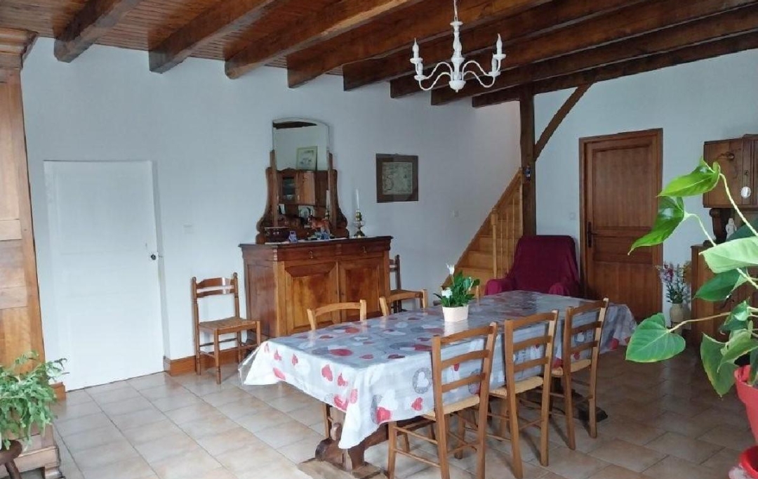 AGENCE TIC RUFFEC : Maison / Villa | VILLEFAGNAN (16240) | 179 m2 | 186 000 &euro; 