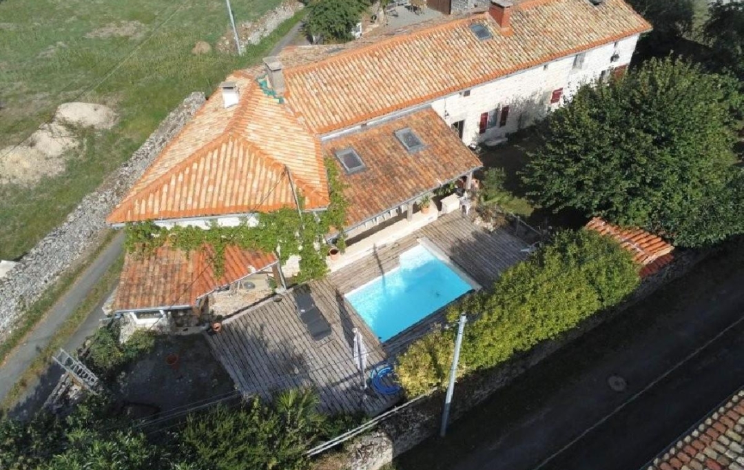 AGENCE TIC RUFFEC : Maison / Villa | SAUZE-VAUSSAIS (79190) | 149 m2 | 191 490 &euro; 