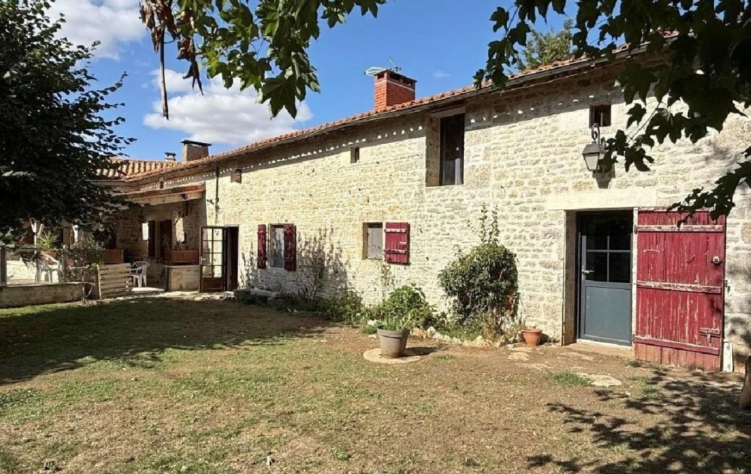 AGENCE TIC RUFFEC : Maison / Villa | SAUZE-VAUSSAIS (79190) | 149 m2 | 191 490 &euro; 
