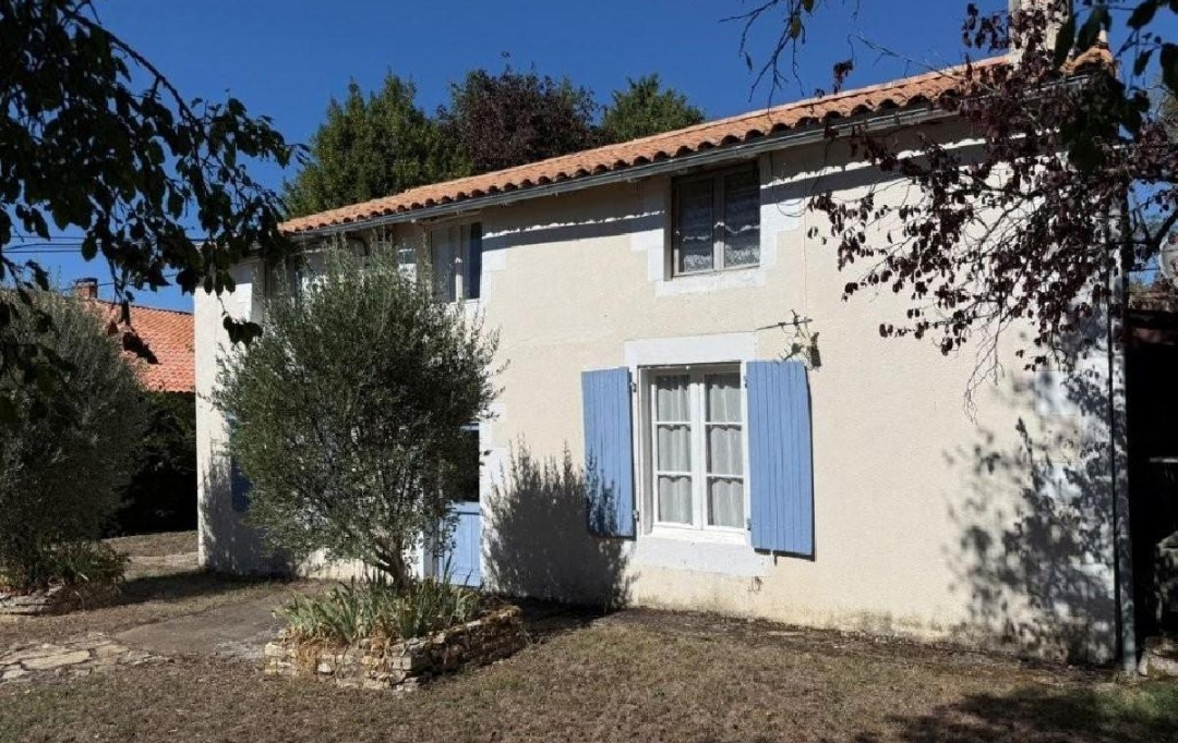 AGENCE TIC RUFFEC : Maison / Villa | SAUZE-VAUSSAIS (79190) | 312 m2 | 297 870 &euro; 