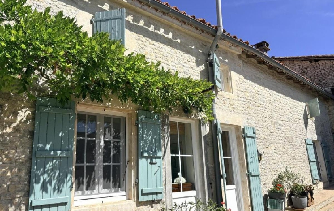 AGENCE TIC RUFFEC : Maison / Villa | AUNAC (16460) | 163 m2 | 220 000 &euro; 