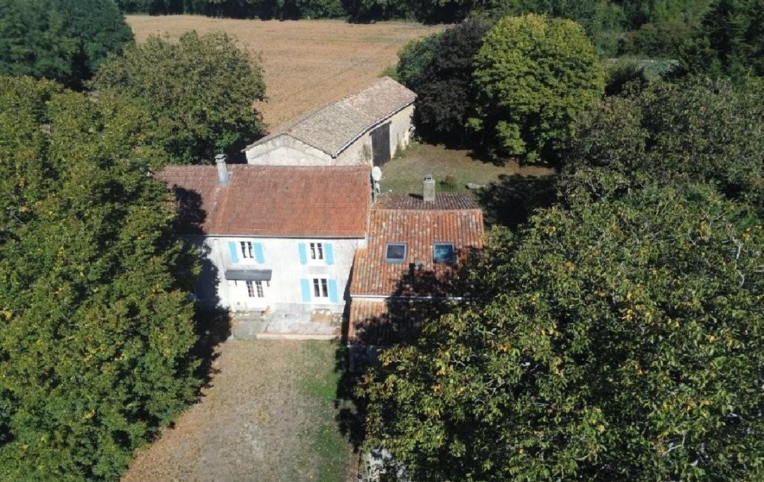 AGENCE TIC RUFFEC : Maison / Villa | SAUZE-VAUSSAIS (79190) | 225 m2 | 199 950 &euro; 