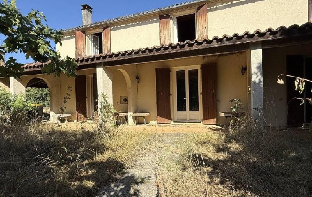 AGENCE TIC RUFFEC : Maison / Villa | NANTEUIL-EN-VALLEE (16700) | 201 m2 | 147 970 &euro; 