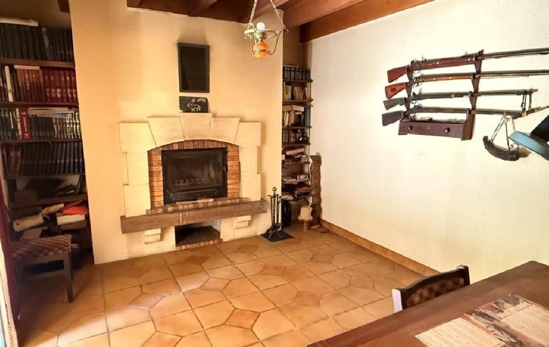 AGENCE TIC RUFFEC : Maison / Villa | NANTEUIL-EN-VALLEE (16700) | 201 m2 | 147 970 &euro; 