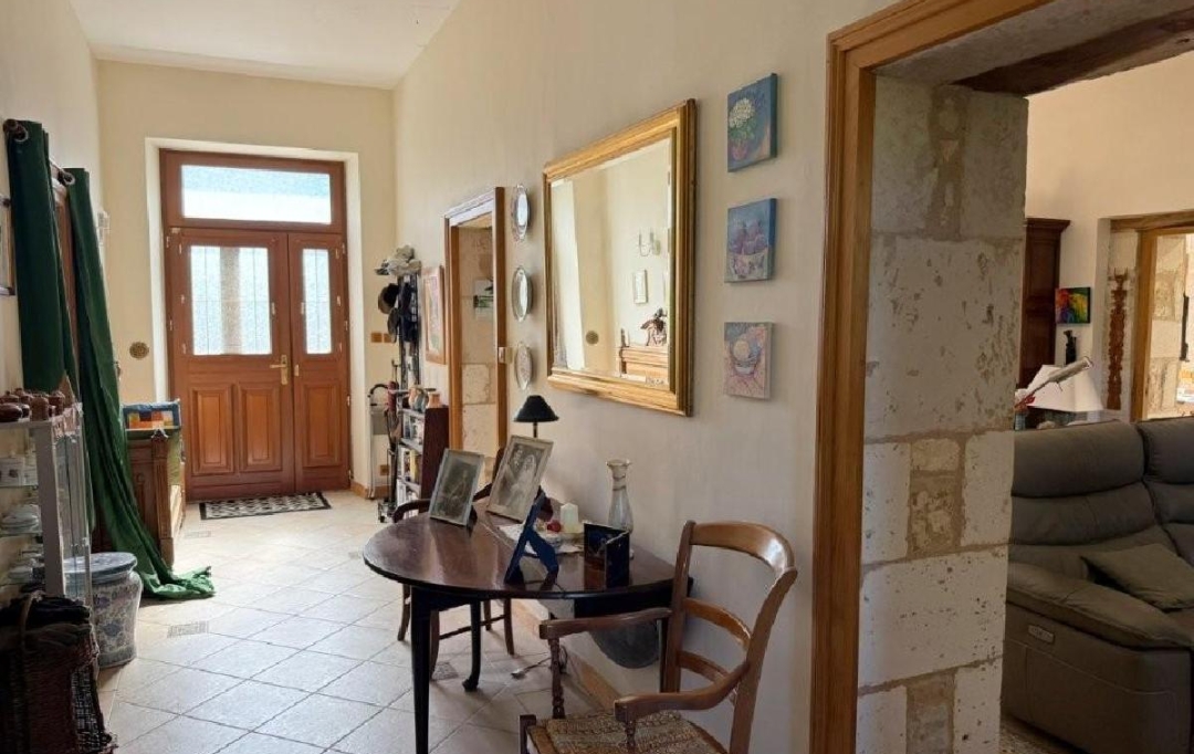 AGENCE TIC RUFFEC : House | RUFFEC (16700) | 338 m2 | 425 000 &euro; 