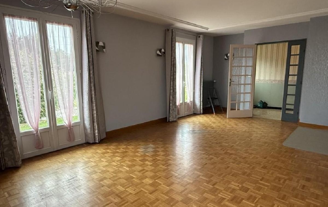 AGENCE TIC RUFFEC : House | RUFFEC (16700) | 117 m2 | 170 200 &euro; 