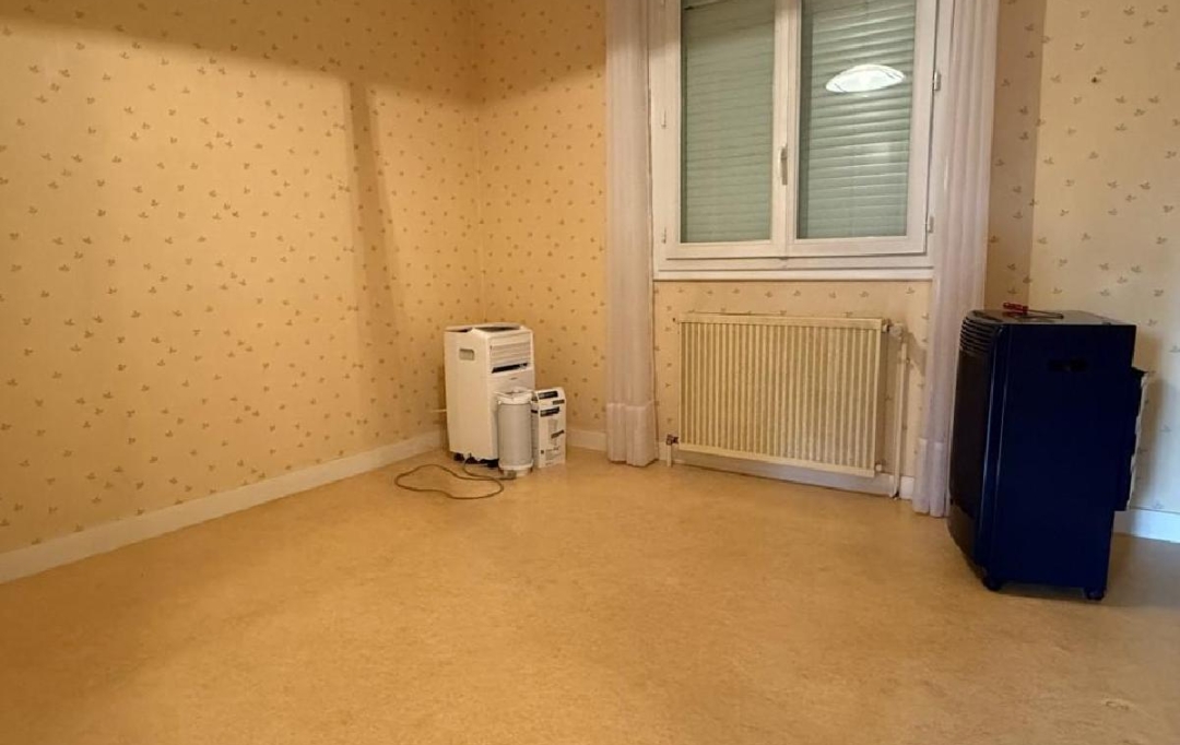 AGENCE TIC RUFFEC : House | RUFFEC (16700) | 117 m2 | 170 200 &euro; 