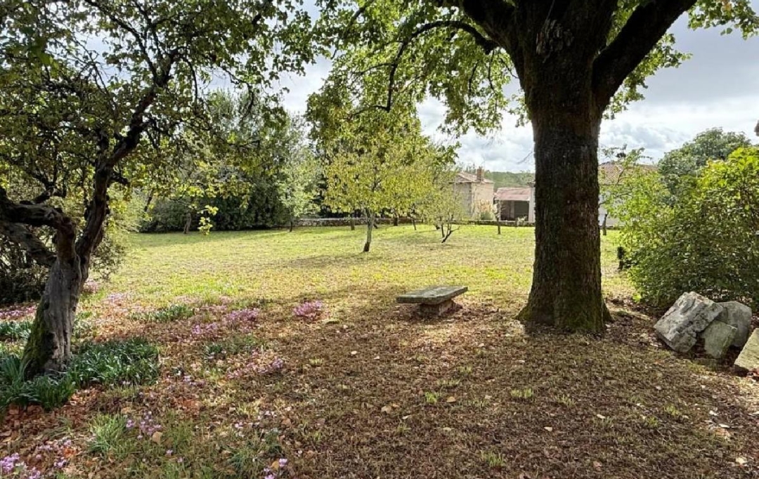 AGENCE TIC RUFFEC : Maison / Villa | AUNAC (16460) | 181 m2 | 80 600 &euro; 
