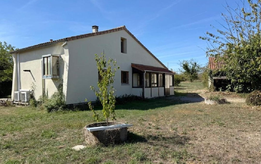 AGENCE TIC RUFFEC : Maison / Villa | VERTEUIL-SUR-CHARENTE (16510) | 104 m2 | 199 950 &euro; 