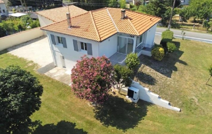 Maison AIGRE 122 m2 244 680 € Maison AIGRE 122 m2 244 680 €