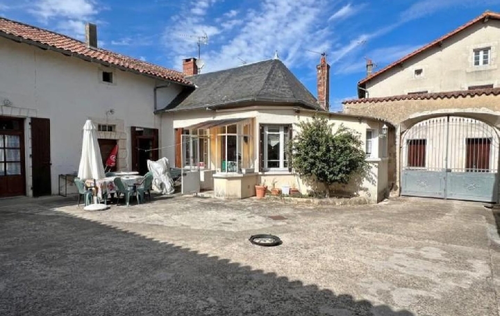Maison CIVRAY 90 m2 91 400 € Maison CIVRAY 90 m2 91 400 €