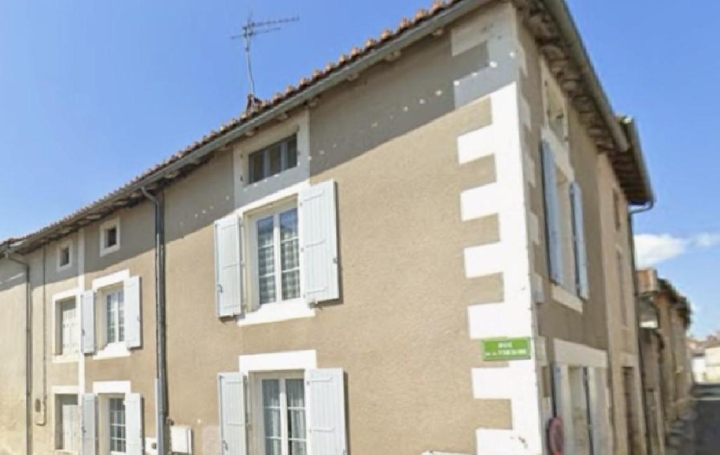 Maison VERTEUIL-SUR-CHARENTE 75 m2 72 000 € Maison VERTEUIL-SUR-CHARENTE 75 m2 72 000 €