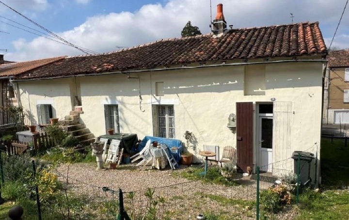Maison RUFFEC 56 m2 65 000 € Maison RUFFEC 56 m2 65 000 €