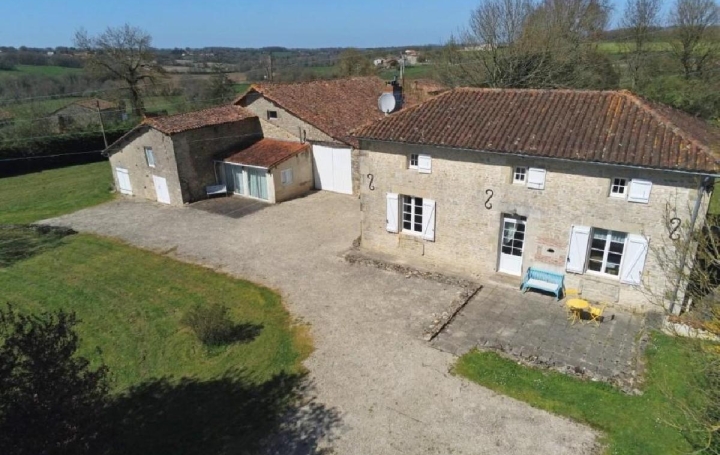  AGENCE TIC RUFFEC Maison / Villa | CHARROUX (86250) | 104 m2 | 196 800 € 