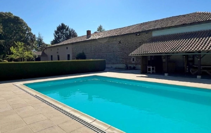  AGENCE TIC RUFFEC Maison / Villa | SAUZE-VAUSSAIS (79190) | 293 m2 | 394 725 € 