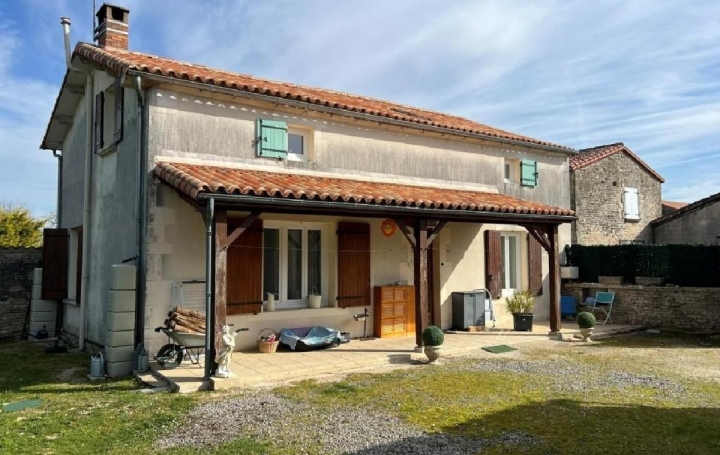 Maison   VILLEFAGNAN  103 m2 91 395 € 