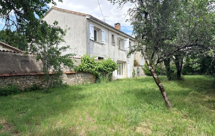 Maison   AUNAC  146 m2 143 600 € 