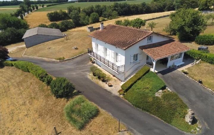 Maison   VILLEFAGNAN  122 m2 170 200 € 