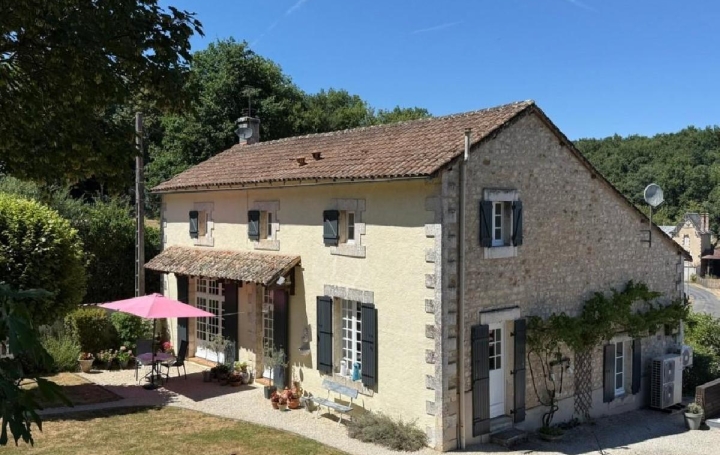 Maison   CIVRAY  152 m2 223 000 € 