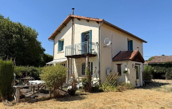 Maison   VILLEFAGNAN  121 m2 134 400 € 