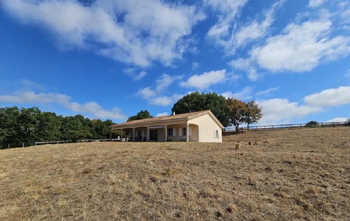 Maison   NANTEUIL-EN-VALLEE  142 m2 265 950 € 