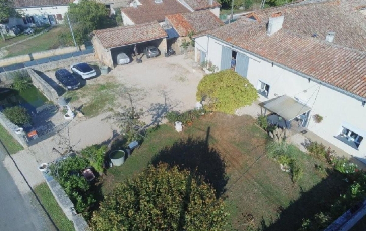 Maison   BLANZAY  119 m2 139 785 € 